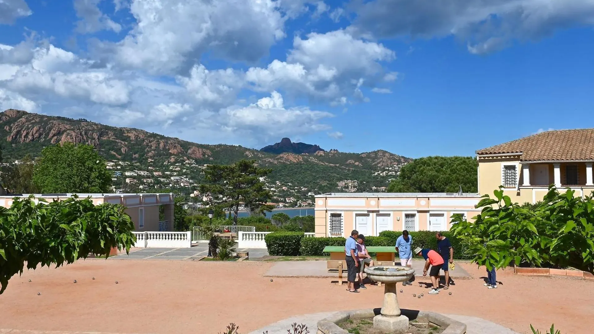 Apartment Village Cap Esterel - Les Bastides-10 By Interhome Saint-Raphaël