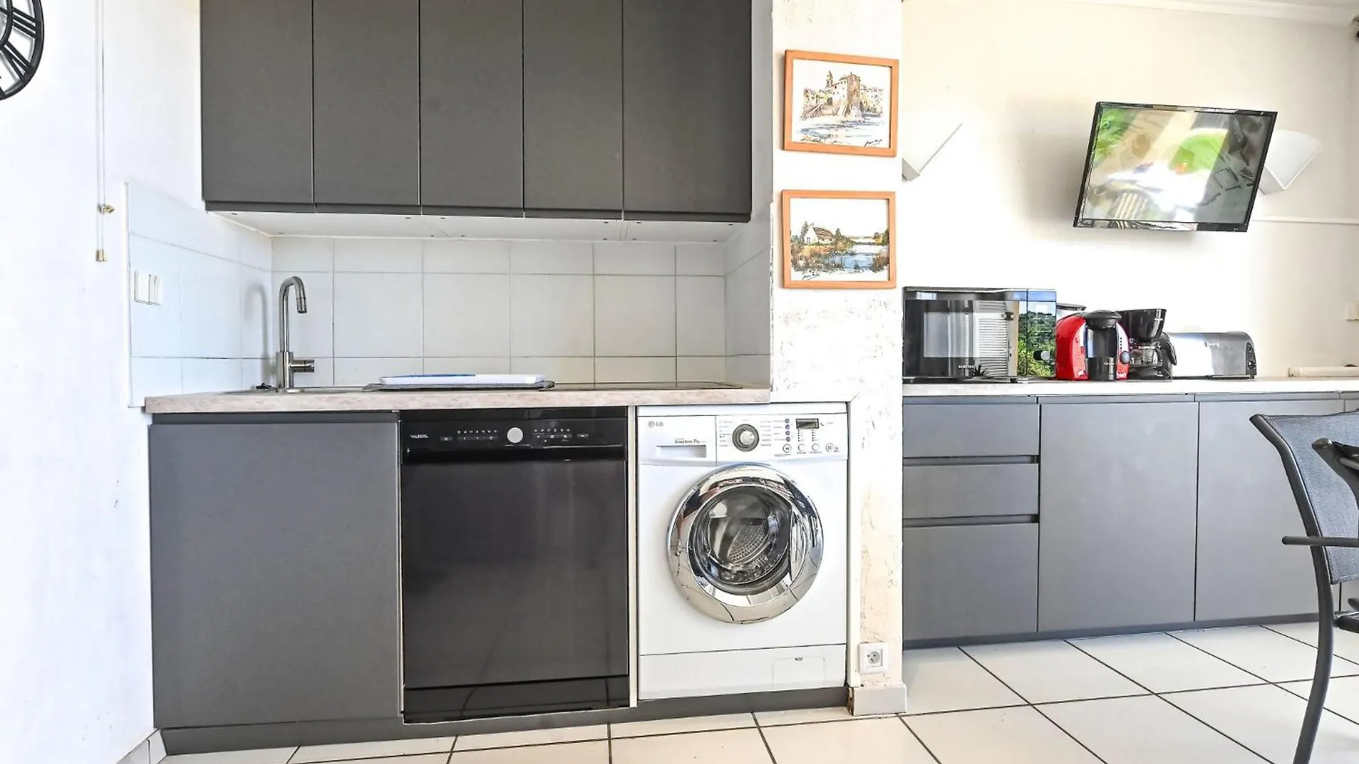 Apartment Village Cap Esterel - Les Bastides-10 By Interhome Saint-Raphaël França