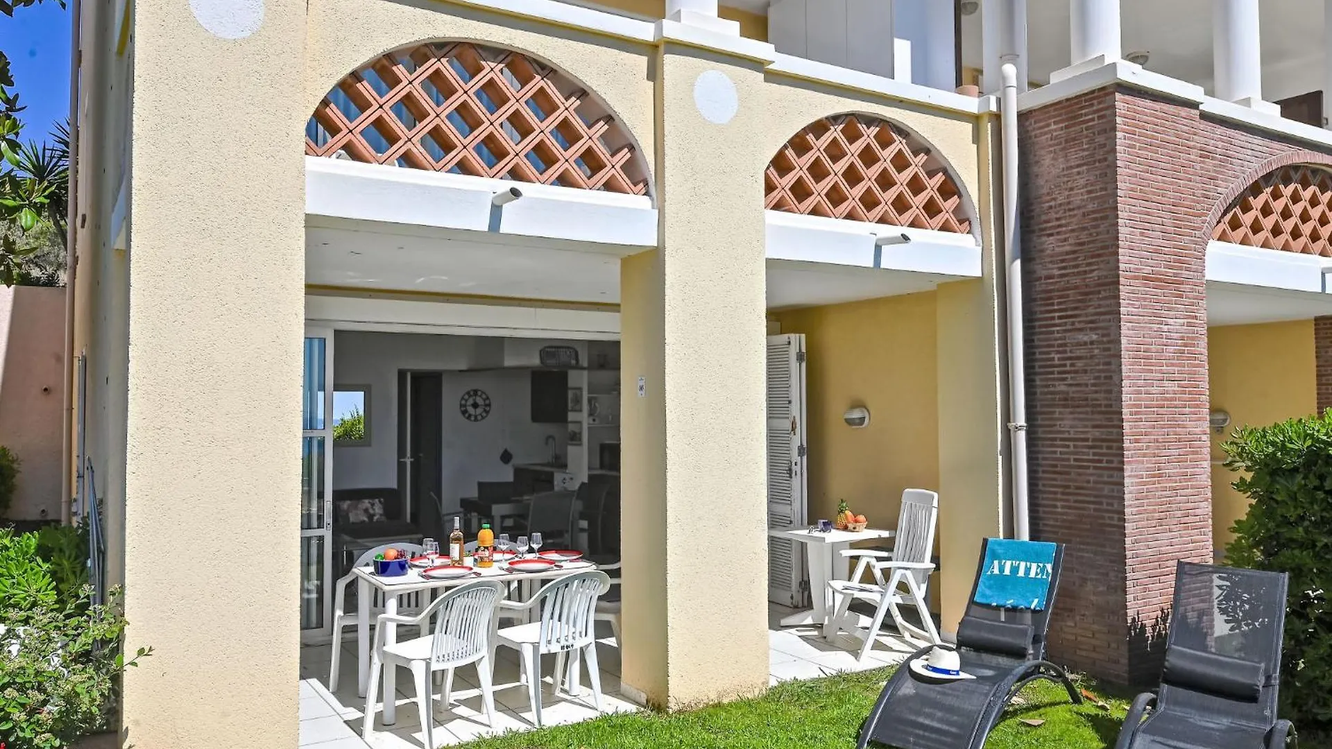 Apartment Village Cap Esterel - Les Bastides-10 By Interhome Saint-Raphaël